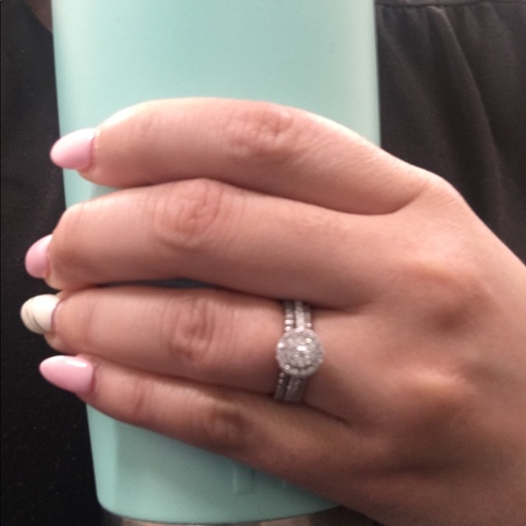 Meet your Posher, Contish - Picture 1 of 1